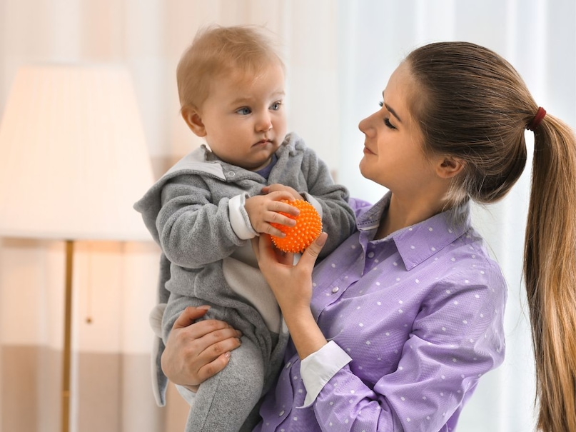 What to give to a child when he has a cold, remedies for kids, Desi remedies, Grandma remedies, remedies for cough, remedies for cold cough, how to deal with cold cough in kids,