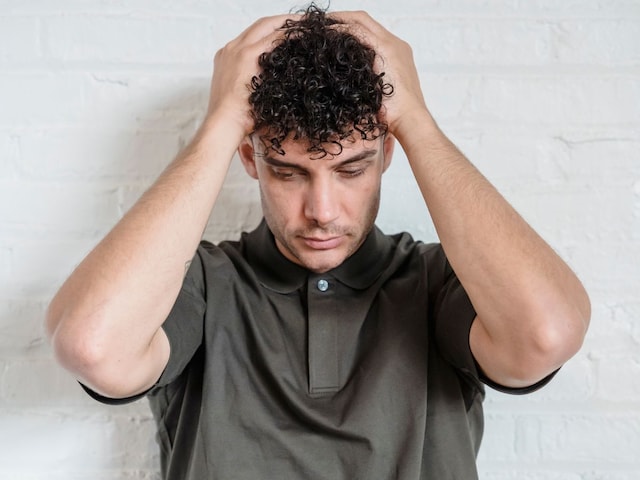 Do you also get hurt on your head again and again? A footballer became a killer because of this reason Do you also get hurt on your head again and again? A footballer became a killer because of this reason