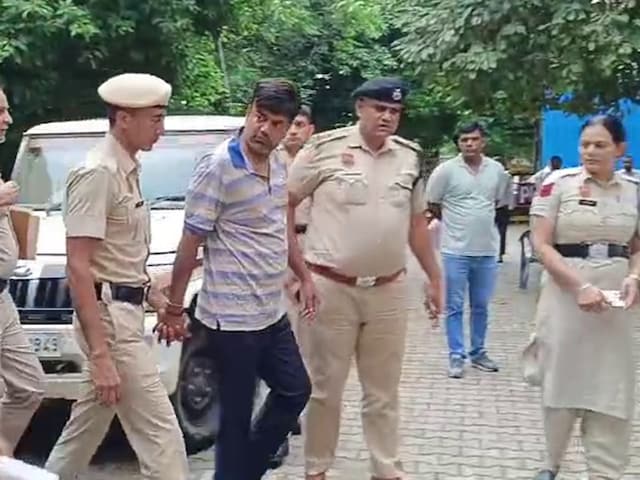 मिर्चपुर कांड में दलितों का केस लड़ने वाले वकील को पुलिस ने किया गिरफ्तार