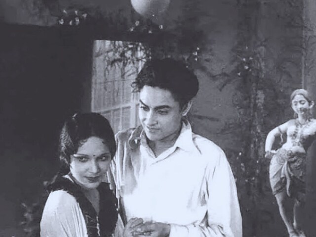 He came to become a hero, but Ashok Kumar ran away after seeing the heroine in the first scene
