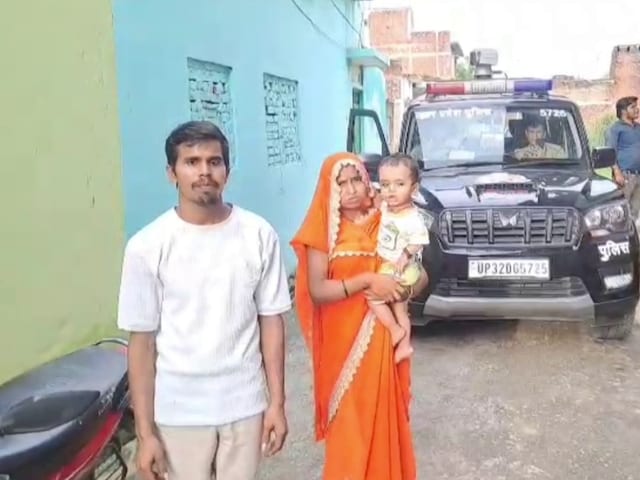 झांसी में प्राइवेट बैंक का 'फरमान', EMI दो या फिर बीवी को जमा करो झांसी में प्राइवेट बैंक का 'फरमान', EMI दो या फिर बीवी को जमा करो