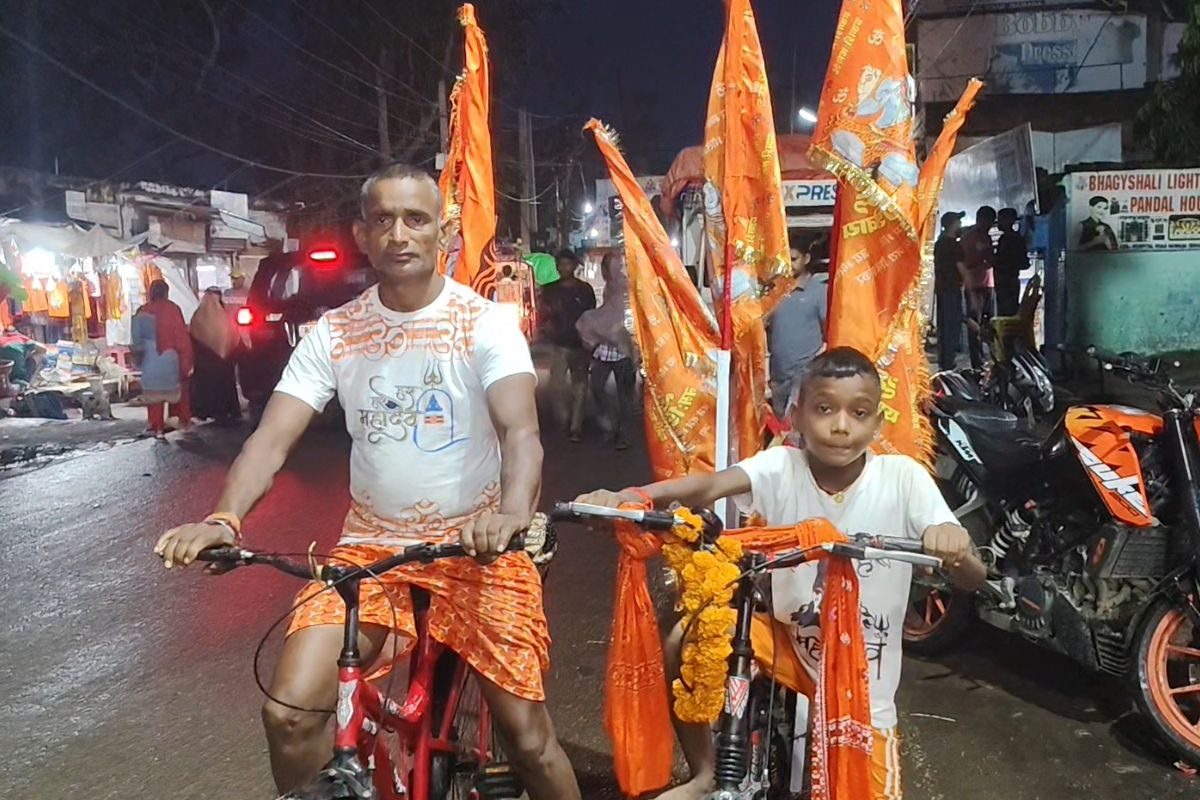 उम्र-8 साल, टारगेट- भोले बाबा को जल चढ़ाना...250KM साइकिल से सफर