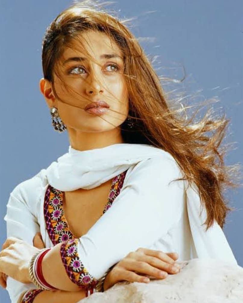 Kareena Kapoor, Kareena Kapoor khan, Kareena Kapoor net worth, Kareena Kapoor age, Kareena Kapoor pregnancy, Kareena Kapoor movies, Kareena Kapoor husband, Kareena Kapoor sister karisma kapoor, करीना कपूर नेटवर्थ, करीना कपूर की जिंदगी, करीना कपूर की बहन