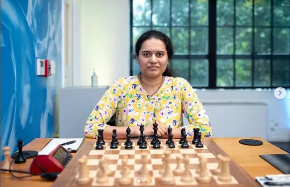 2025 Women's Chess World Cup Final, Fide Women's Chess World Cup Final, Koneru Humpy, Divya Deshmukh, Koneru Humpy Face Divya DISHMUKH FINAL WORLD CHESS, Chess World Cup Final Indian VS India Players, who will win fide woomens chess world cup final, humpy vs deshmukh final, women's chase world cup, feed women chase world cup 