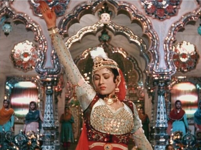 Madhubala's blockbuster song, which was recorded by Lata Mangeshkar in washroom Madhubala's blockbuster song, which was recorded by Lata Mangeshkar in washroom