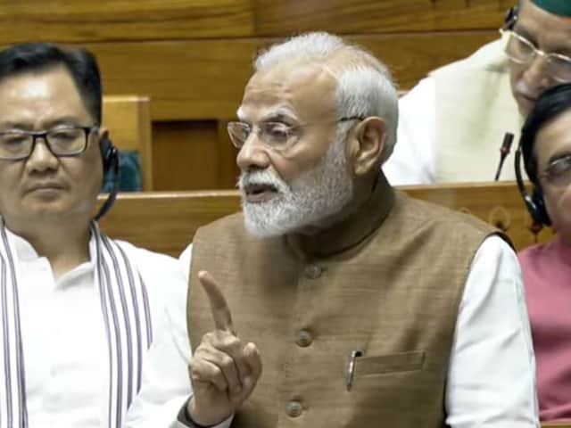 सर्जिकल स्ट्राइक, बालाकोट, अभिनंदन के बहाने कांग्रेस पर कुछ यूं बरसे PM मोदी सर्जिकल स्ट्राइक, बालाकोट, अभिनंदन के बहाने कांग्रेस पर कुछ यूं बरसे PM मोदी