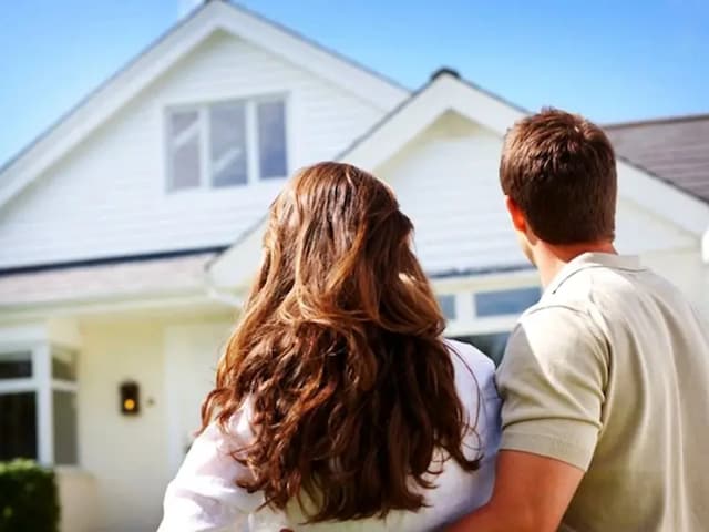 पत्नी-मां के नाम खरीदों प्रॉपर्टी और 1 लाख बचाओ, 10 गुना महंगी संपत्ति पर छूट पत्नी-मां के नाम खरीदों प्रॉपर्टी और 1 लाख बचाओ, 10 गुना महंगी संपत्ति पर छूट