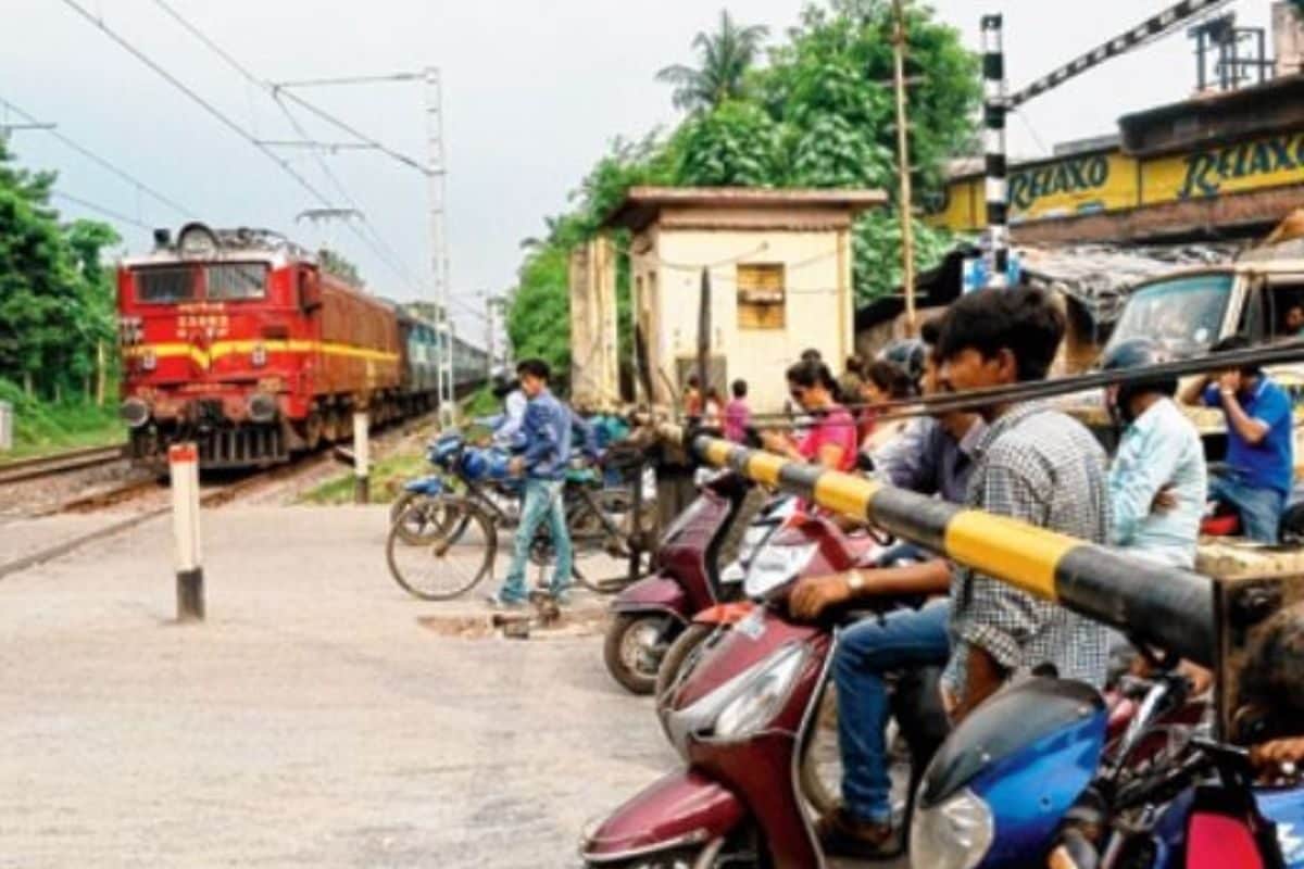 रेलवे क्रासिंग पर गेटमैन से किया विवाद तो खैर नहीं रेलवे ने बनाया खास प्लान