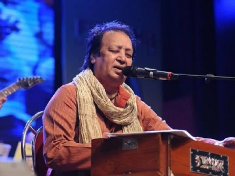 भूपिंदर सिंह: राजेश खन्ना की फिल्म से मिली पहचान और संगीत का सफर. 2 singer 2025 07 831705e103654bc04e62bf54d682c95b