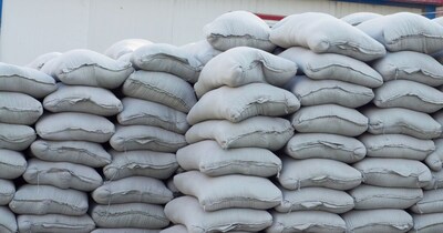 अडानी समूह ने सीमेंट बिजनेस के विलय का ऐलान किया है. 