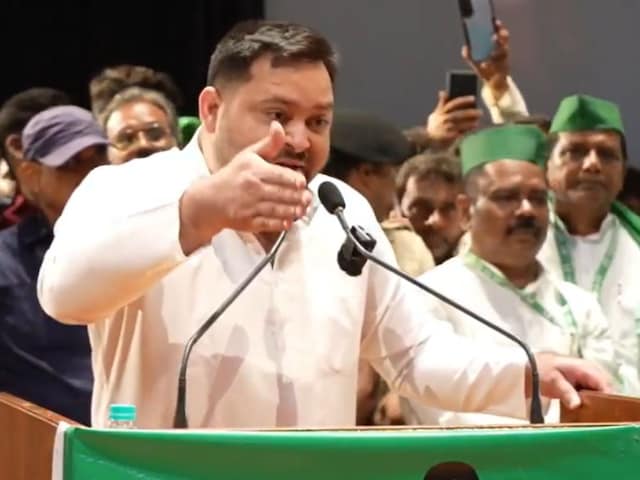 बिहार में कौन कर रहा 'ताबड़तोड़ तेल मालिश'... तेजस्वी ने TTM पर क्या कहा?