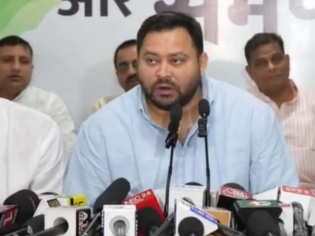 आई वाॉश है SIR, अबकी बार होगा आर-पार, तेजस्वी ने वोटर रिवीजन को 'वोटबंदी' कहा आई वाॉश है SIR, अबकी बार होगा आर-पार, तेजस्वी ने वोटर रिवीजन को 'वोटबंदी' कहा