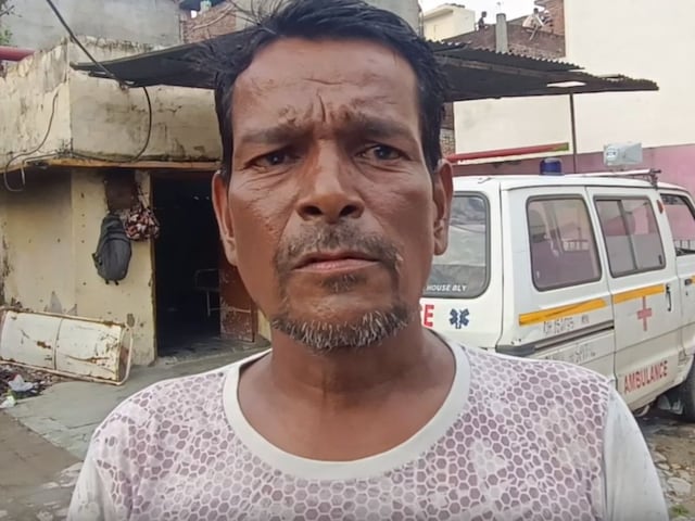 मुर्दों के बीच खाना, साथ में सोना, नहीं पसंद जिंदा इंसान, कौन है यह सख्स? जो 10 साल से हर रोज… मुर्दों के बीच खाना, साथ में सोना, नहीं पसंद जिंदा इंसान, कौन है यह सख्स? जो 10 साल से हर रोज…