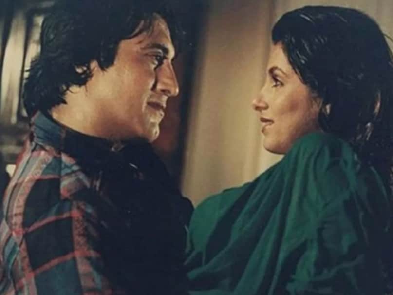 Vinod Khanna, Vinod Khanna News, Vinod Khanna and Madhuri Dixit, Not Only Madhuri Dixit Vinod Khanna Kapadia, Vinod Khanna, Vinod Khanna News, Vinod Khanna and Madhuri Dixit, when doing bedroom scenes with Dimple Kapadia, Bahke Vinod Khanna, Vinod Khanna and Dimple Kapadia's films, Vinod Khanna sought to Dimple Kapadia