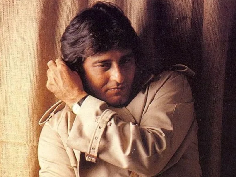 Vinod Khanna, Vinod Khanna News, Vinod Khanna and Madhuri Dixit, Not Only Madhuri Dixit Vinod Khanna Kapadia, Vinod Khanna, Vinod Khanna News, Vinod Khanna and Madhuri Dixit, when doing bedroom scenes with Dimple Kapadia, Bahke Vinod Khanna, Vinod Khanna and Dimple Kapadia's films, Vinod Khanna sought to Dimple Kapadia