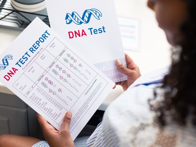 अलग दिखते थे भाई-बहन, महिला को होने लगा शक, करवाया DNA टेस्ट तो खुला राज! अलग दिखते थे भाई-बहन, महिला को होने लगा शक, करवाया DNA टेस्ट तो खुला राज!