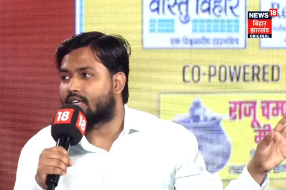 खान सर ने महंगी कोचिंगों को चटाई धूल, हेल्थ सेक्टर में कर रहे हैं बेहतरीन काम