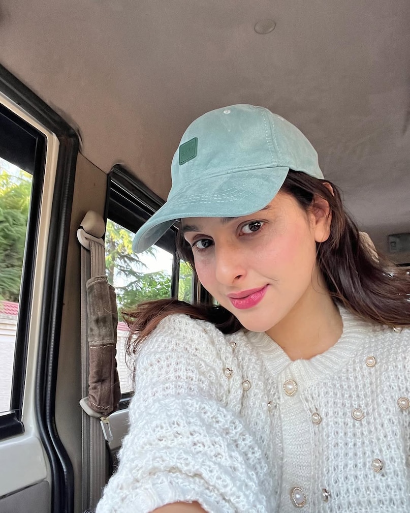 Sadia Khateeb is first actress to shoot in world's largest cave in Vietnam