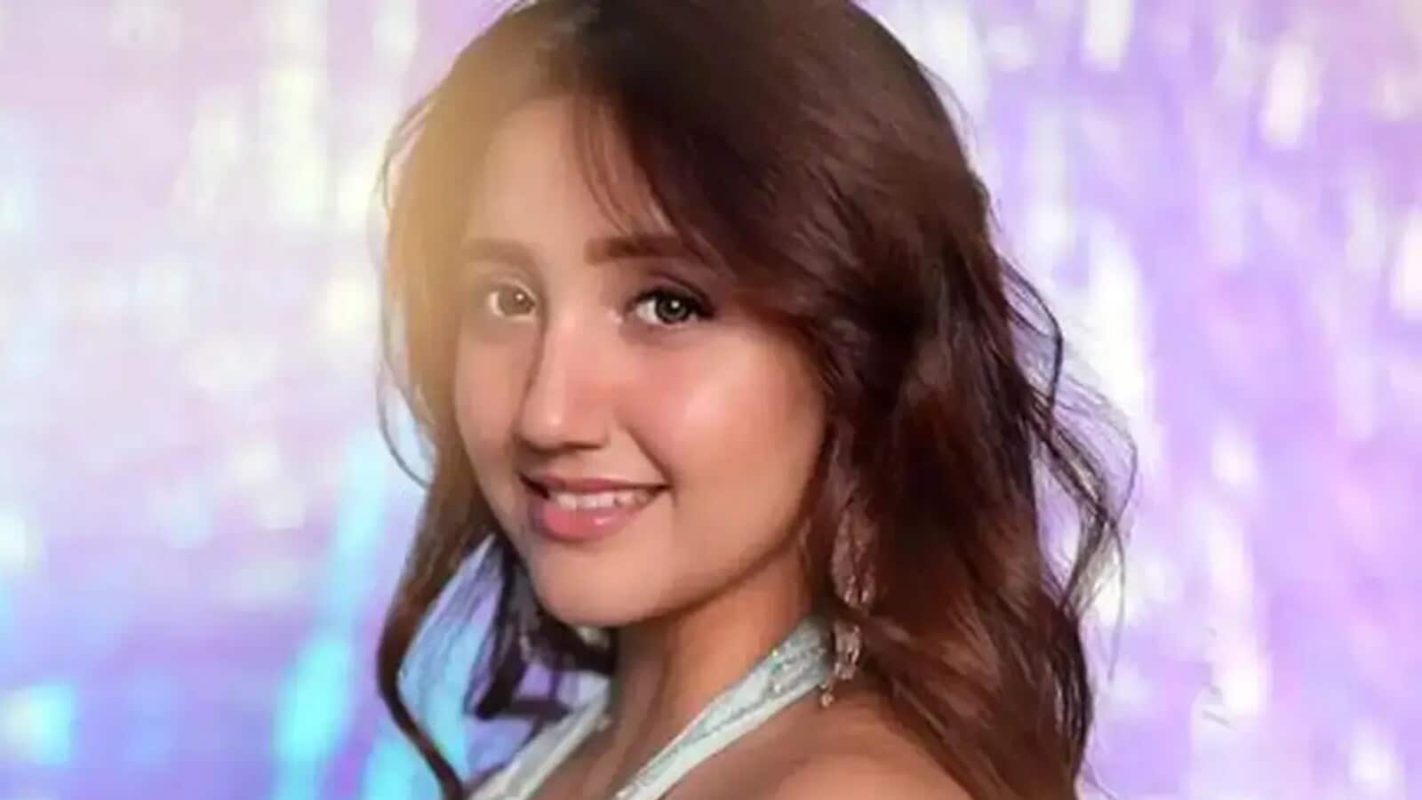 Ashnoor kaur Ashnoor kaur