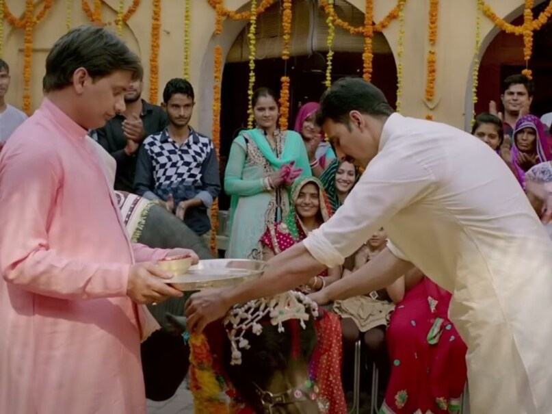 toilet ek prem katha movie, akshay kumar, bhumi pednekar, toilet ek prem katha budget, toilet ek prem katha box office, toilet ek prem katha awards, akshay kumar best movies, टॉयलेट एक प्रेम कथा फिल्म, अक्षय कुमार, भूमि पेडनेकर, टॉयलेट एक प्रेम कथा बजट, टॉयलेट एक प्रेम कथा बॉक्स ऑफिस कलेक्शन, टॉयलेट एक प्रेम कथा अवॉर्ड्स