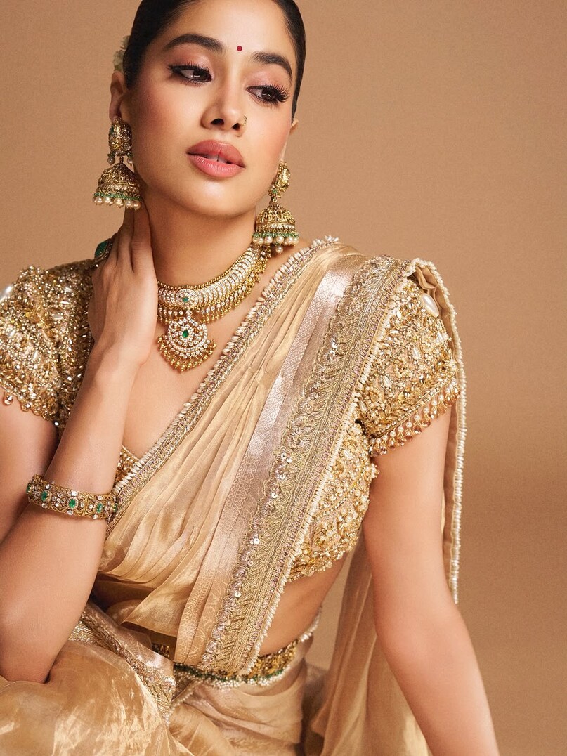 janhvi kapoor golden saree look,janhvi kapoor south indian look, janhvi kapoor param sundari saree, golden silk saree for festive season, south indian saree styling tips, janhvi kapoor saree inspiration, festive saree ideas 2025, how to style golden silk saree, janhvi kapoor traditional look, param sundari janhvi saree look, 