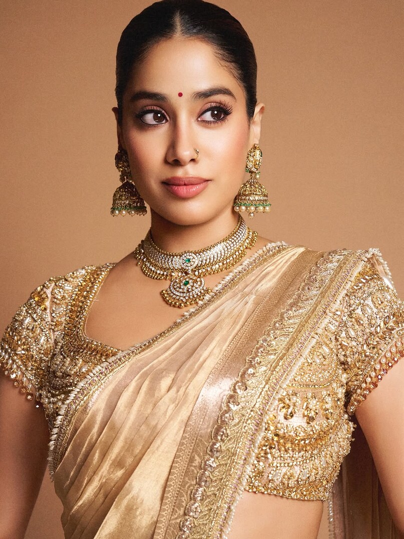 janhvi kapoor golden saree look,janhvi kapoor south indian look, janhvi kapoor param sundari saree, golden silk saree for festive season, south indian saree styling tips, janhvi kapoor saree inspiration, festive saree ideas 2025, how to style golden silk saree, janhvi kapoor traditional look, param sundari janhvi saree look, 