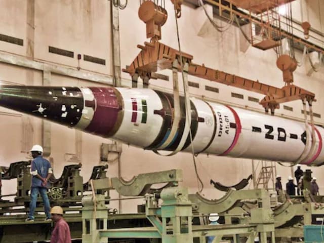 5,500 KM की घातक रेंज,धरती से आसमान तक कहर बरपाती है अग्नि-5 मिसाइल
