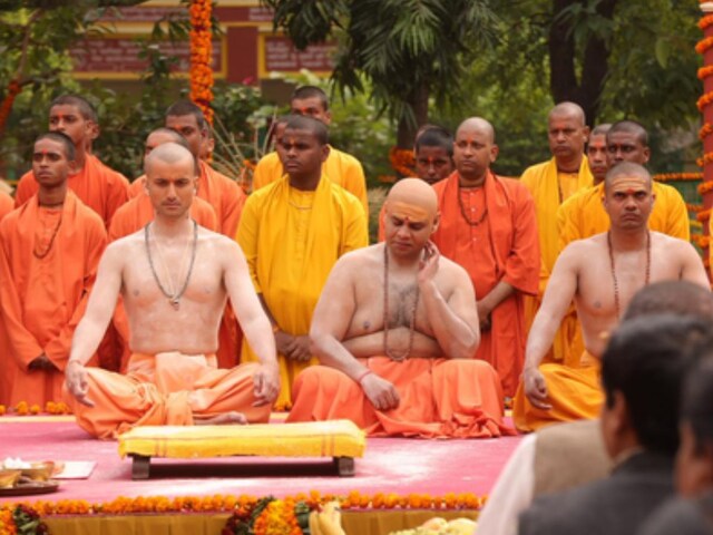 Censor board did not give certificate to 'invincible', makers turn court