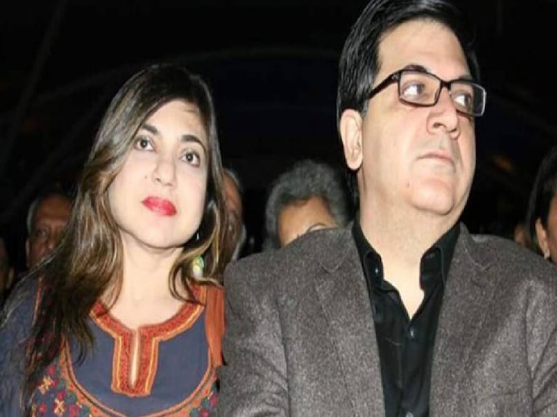 alka yagnik biography, alka yagnik husband photos, alka yagnik husband name, alka yagnik husband age, alka yagnik husband name photo, alka yagnik divorce, alka yagnik husband neeraj kapoor, alka yagnik family, alka yagnik marriage, alka yagnik marriage photos, alka yagnik marriage date, alka yagnik marriage life, alka yagnik lost hearing, alka yagnik ko kya hua, alka yagnik love story, alka yagnik love songs, alka yagnik hit songs, Neeraj Kapoor husband of Alka Yagnik, Why did Alka Yagnik separate from her husband, Who is Neeraj Kapoor, Who was the husband of Alka Yagnik