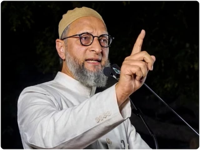 स्वतंत्रता दिवस पर बूचड़खानों और 'बीफ' की दुकानों को बंद कराने पर भड़के ओवैसी