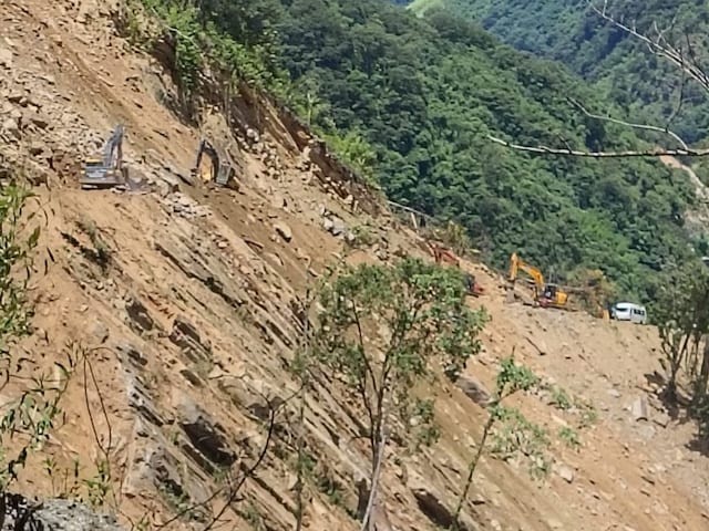 अरुणाचल में फिर आया लैंडस्लाइड, सड़क पर आ गया पहाड़, BRO आई एक्शन में