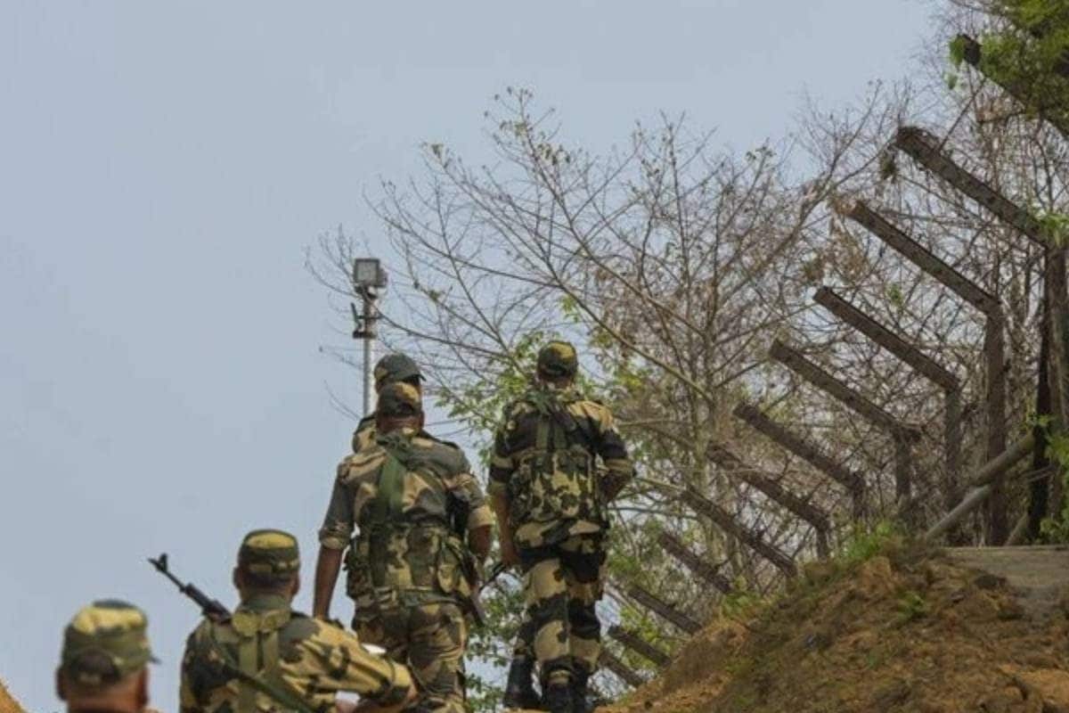 BAN जा रहा था गांजा BSF ने मारी रेड साथ में जो मिला-अफसरों ने पकड़ लिया माथा