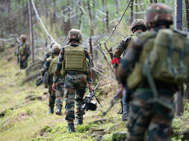 हमारे 15 अफसरों के टच में था पाकिस्तान का जासूस, CRPF ASI की जांच में खुलासा
