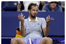 मेदवेदेव पर 37 लाख का जुर्माना, रूसी खिलाड़ी को भारी पड़ा गुस्सा दिखाना