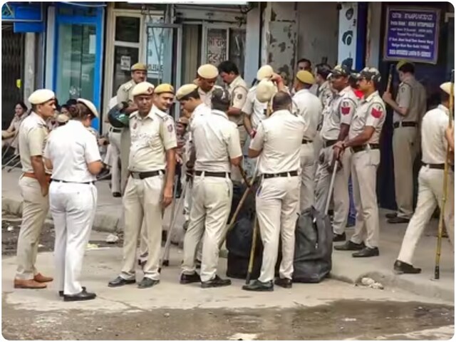 बीमार बीवी से बात कर रहा था शख्स, देखकर घूम गया लिव-इन पार्टनर का माथा, कर  दिया कत्ल