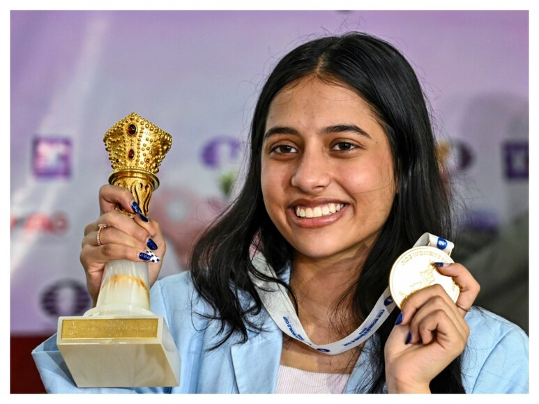 Year Ender 2025 Indian chess, Divya Deshmukh, Divya Deshmukh becomes FIDE Womens World Cup champion, D Gukesh, Koneru Humpy, Dronavalli Harika, दिव्या देशमुख, फीडे महिला वर्ल्ड कप, कोनेरू हम्पी