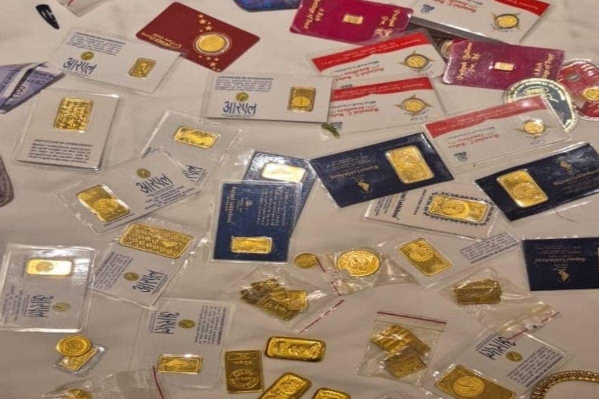 हर जगह कैश-सोने के सिक्के... 5 स्टार होटल में ईडी की रेड, नजारा देख सब दंग