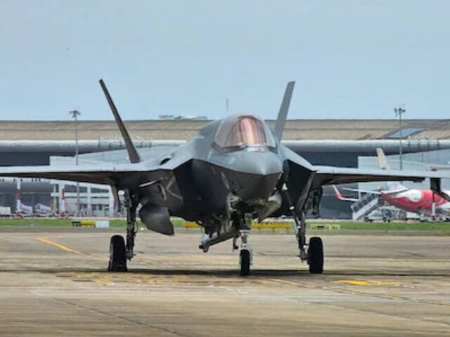 F-35 junk! First trapped in India, now stuck breath in Japan, how to trust India?