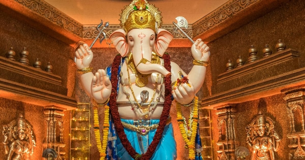Ganpati Sthapana Shubh Yog: रवि और सर्वार्थ सिद्धि योग में करें गणपति की स्थापना, जानें महत्व और 10 दिन चलने वाले उत्सव के बारे में