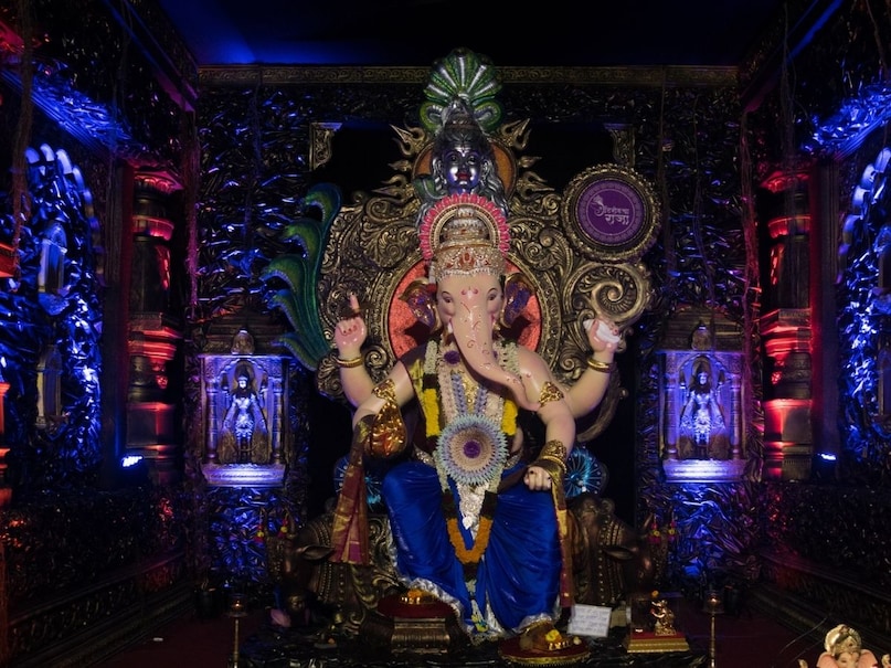 Ganesh Chaturthi Celebrations, Places to Visit during Ganesh Chaturthi, Best Places to see ganesh chaturthi celebration, where to go dognesh chaturthi celebrations
