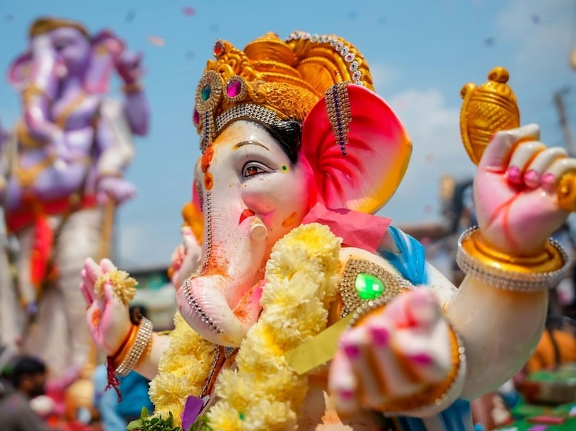 Ganesh Chaturthi Celebrations, Places to Visit during Ganesh Chaturthi, Best Places to see ganesh chaturthi celebration, where to go dognesh chaturthi celebrations Ganesh Chaturthi Celebrations, Places to Visit during Ganesh Chaturthi, Best Places to see ganesh chaturthi celebration, where to go dognesh chaturthi celebrations