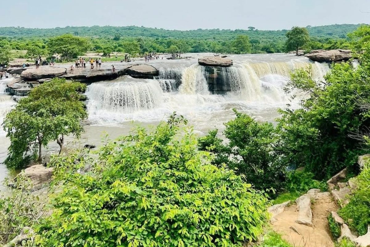 सौंदर्य और स्वास्थ्य का खजाना, अमेरिका जाए बिना लें नियाग्रा वाटरफॉल जैसा आनंद
