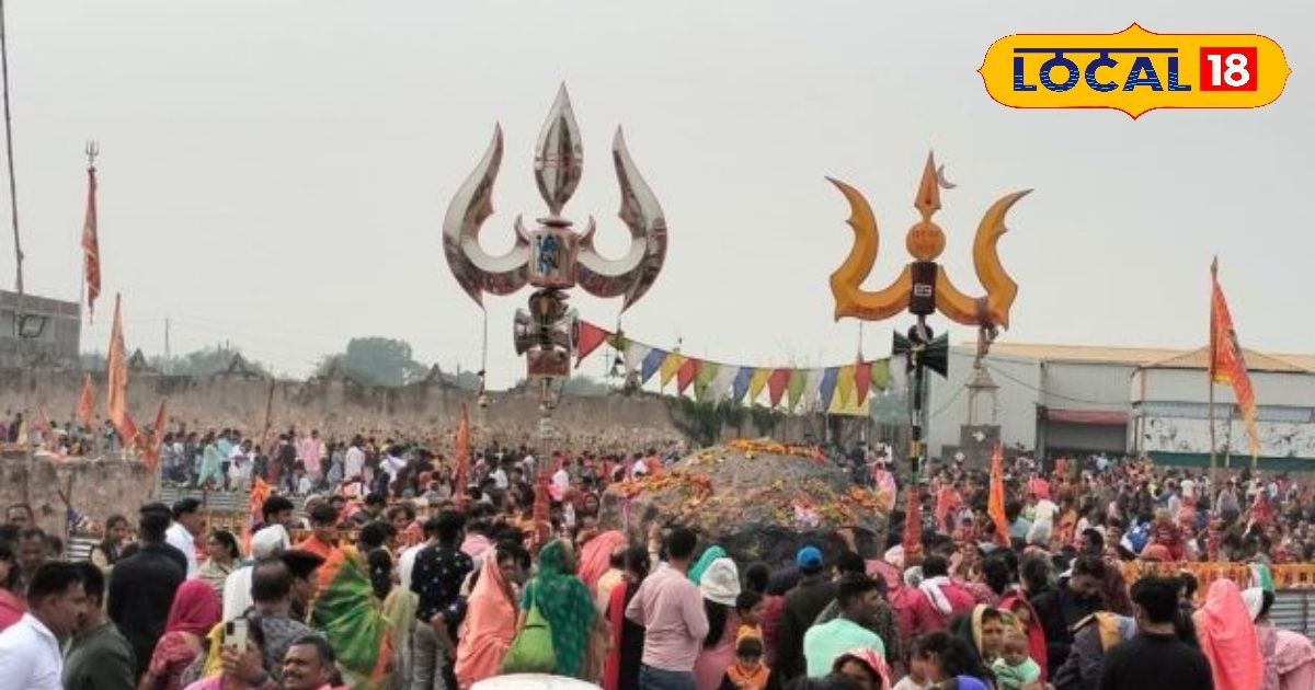 Photos: चौंका देंगे कुबेरेश्वर धाम में भगदड़ से पहले के हालात, कांवड़ यात्रा के एक दिन पहले पहुंचा जनसैलाब!