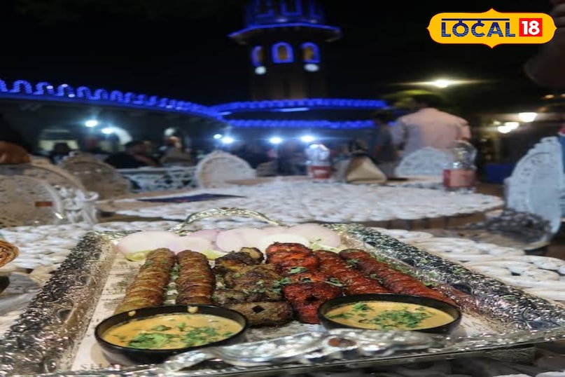 Shahran kebabs become wonderful when the weather gets cold, the sharp kebabs and kebabs of Shahran become wonderful. If you like pungent and spicy kebabs, then try their mutton kebab rolls and chicken kebab rolls, which come with sharp chutney. Shahran kebabs become wonderful when the weather gets cold, the sharp kebabs and kebabs of Shahran become wonderful. If you like pungent and spicy kebabs, then try their mutton kebab rolls and chicken kebab rolls, which come with sharp chutney.