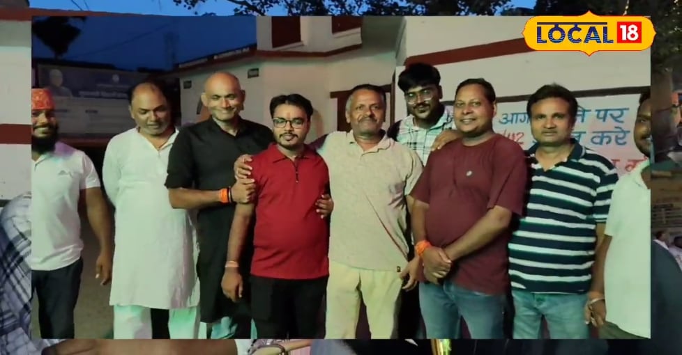 चुनावी वादों में पीछे छूटा साहेबपुर कमाल का विकास, 27 सालों से नहीं बना कॉलेज