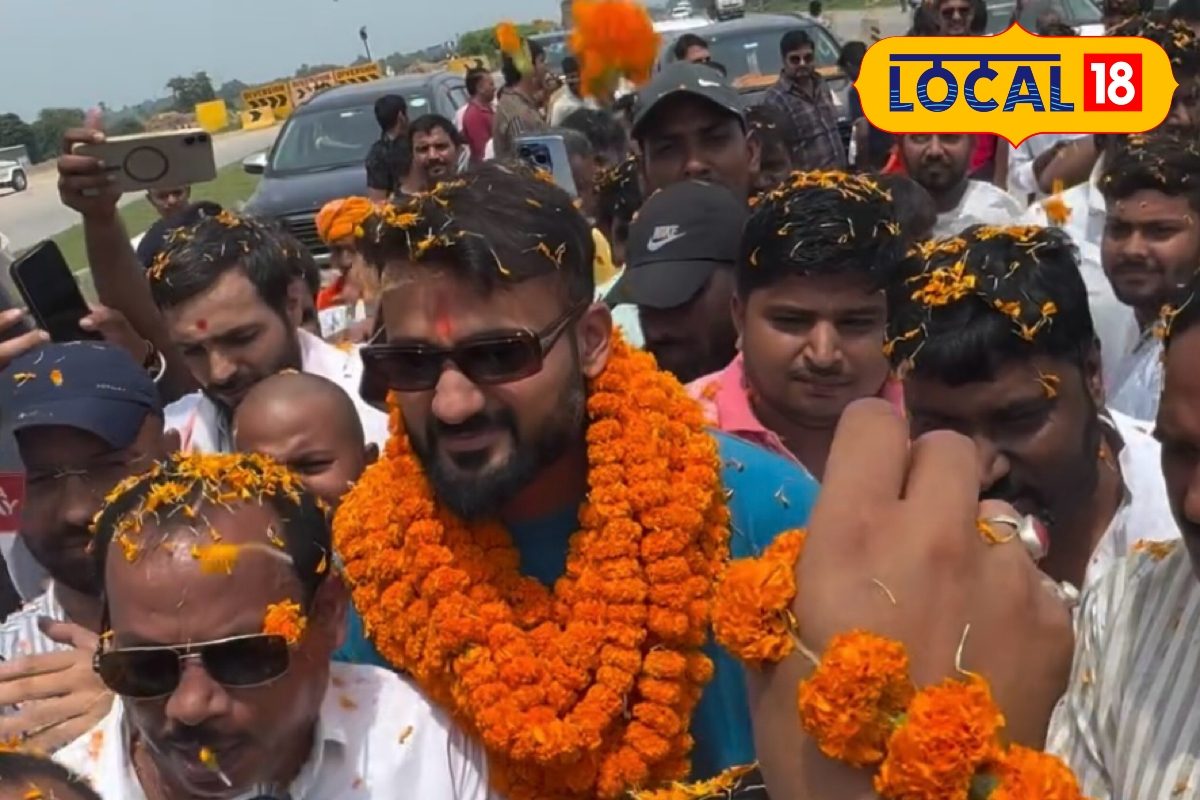 घर लौटा बिहार का लाल, आकाशदीप ने सैकड़ों गाड़ियों के काफिले संग की एंट्री