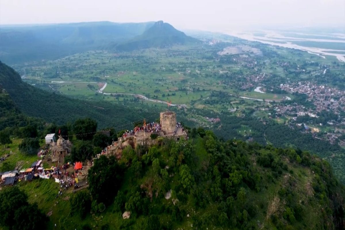 कश्मीर-नैनीताल नहीं! देखना चाहते हैं स्वर्ग! तो मानसून में जरूर पहुंचे इस जगह