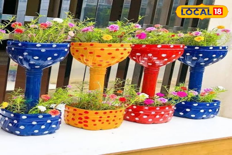 1. Instead of throwing plastic bottles with plastic bottles, they can cut them and make small flower pots with them. Cut the upper part of the bottle and paint it and fill the soil and plant small plants. You can make your house green by placing them in a window or balcony. 