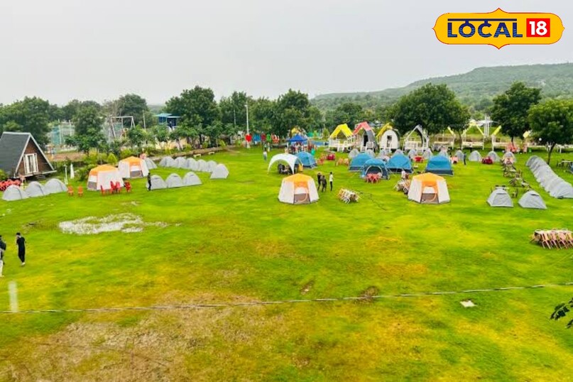 Anantagiri Hills (80 km) Anantagiri Hills is an ideal place for camping and trekking enthusiasts. The curved hills, waterfalls and rivers here offer beautiful views in the monsoon. Many travel platforms offer activities such as night camping, bonfire and stargezing here. Anantagiri Hills (80 km) Anantagiri Hills is an ideal place for camping and trekking enthusiasts. The curved hills, waterfalls and rivers here offer beautiful views in the monsoon. Many travel platforms offer activities such as night camping, bonfire and stargezing here.