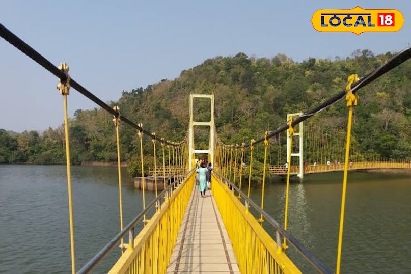 Laknavaram Lake (60 km) The closest to Hyderabad, this beautiful lake becomes the best place for campers in the monsoon. Here you can enjoy lakeside camping, kayaking, night tenting and stargezing. Laknavaram Lake (60 km) The closest to Hyderabad, this beautiful lake becomes the best place for campers in the monsoon. Here you can enjoy lakeside camping, kayaking, night tenting and stargezing.